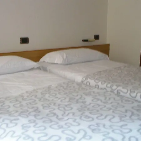 My Hotel 2*
