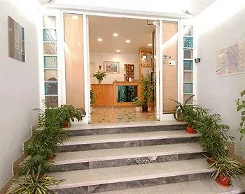 My Hotel 2*